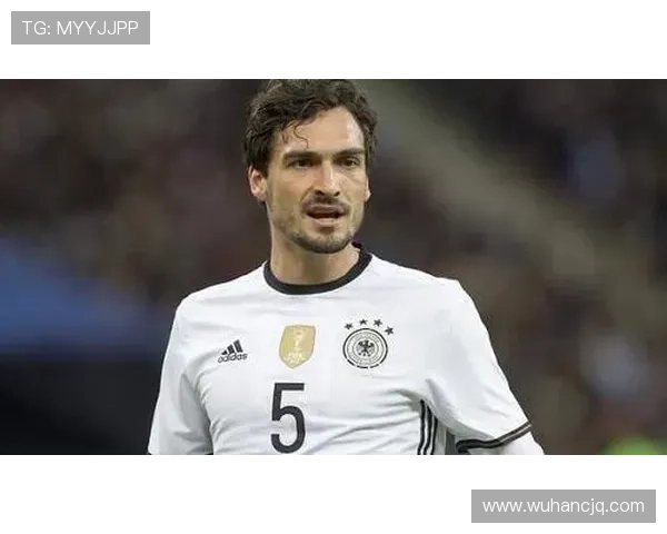 狐媚是谁足球明星揭秘她与球场传奇的神秘关系与故事