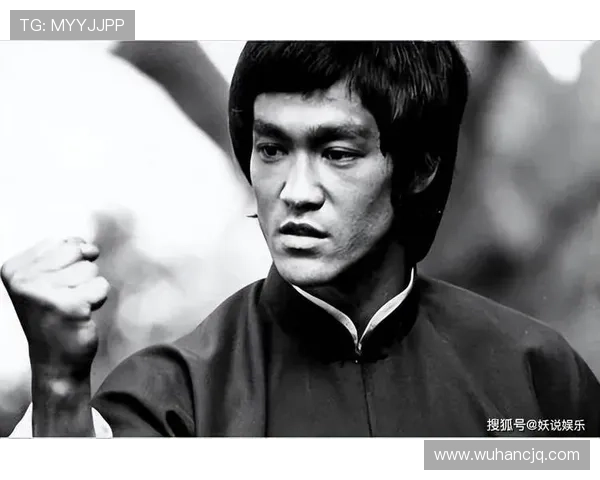 足球明星教练李小龙的传奇人生与足球梦想的完美结合