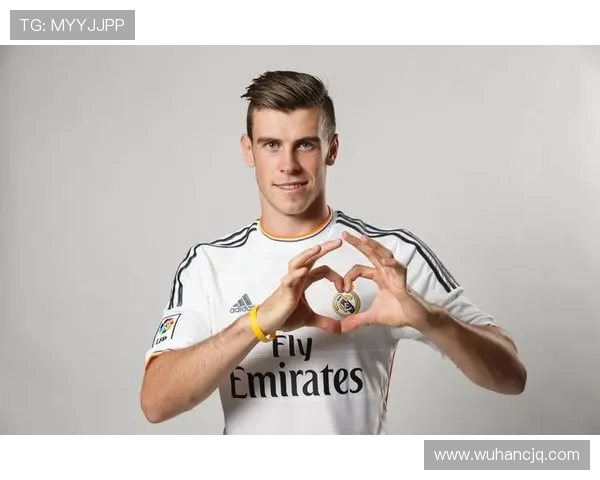 最近一位足球明星宣布退役引发热议他的职业生涯和未来计划揭秘 最近一位足球明星宣布退役引发热议他的职业生涯和未来计划揭秘