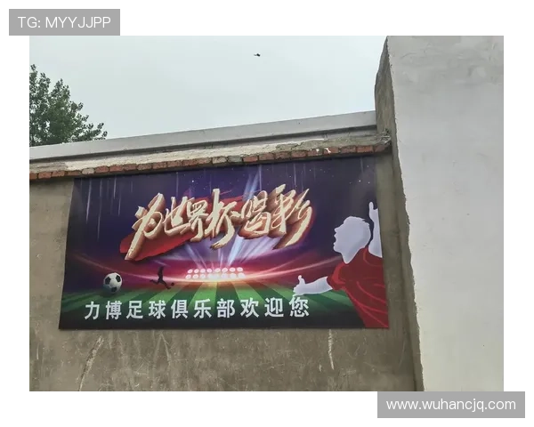 足球明星汇聚玄关艺术画作展现运动激情与风采 足球明星汇聚玄关艺术画作展现运动激情与风采