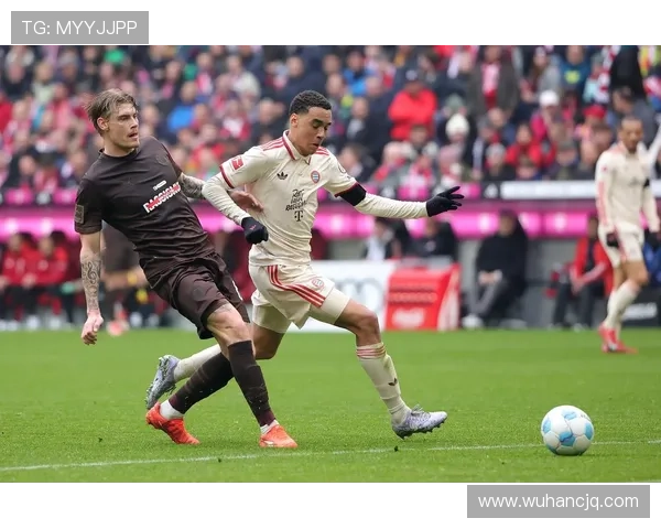 足球明星精彩射门集锦视频全览尽享足球魅力与技巧的完美结合