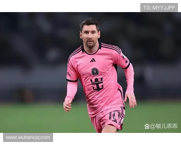 全球知名踢足球的足球明星盘点与他们的辉煌成就分析