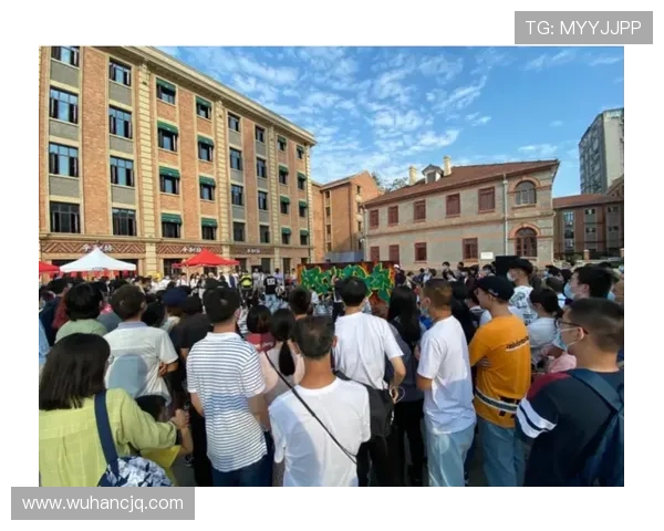 武汉排球队迎接挑战赛的转型之路与新生机探索